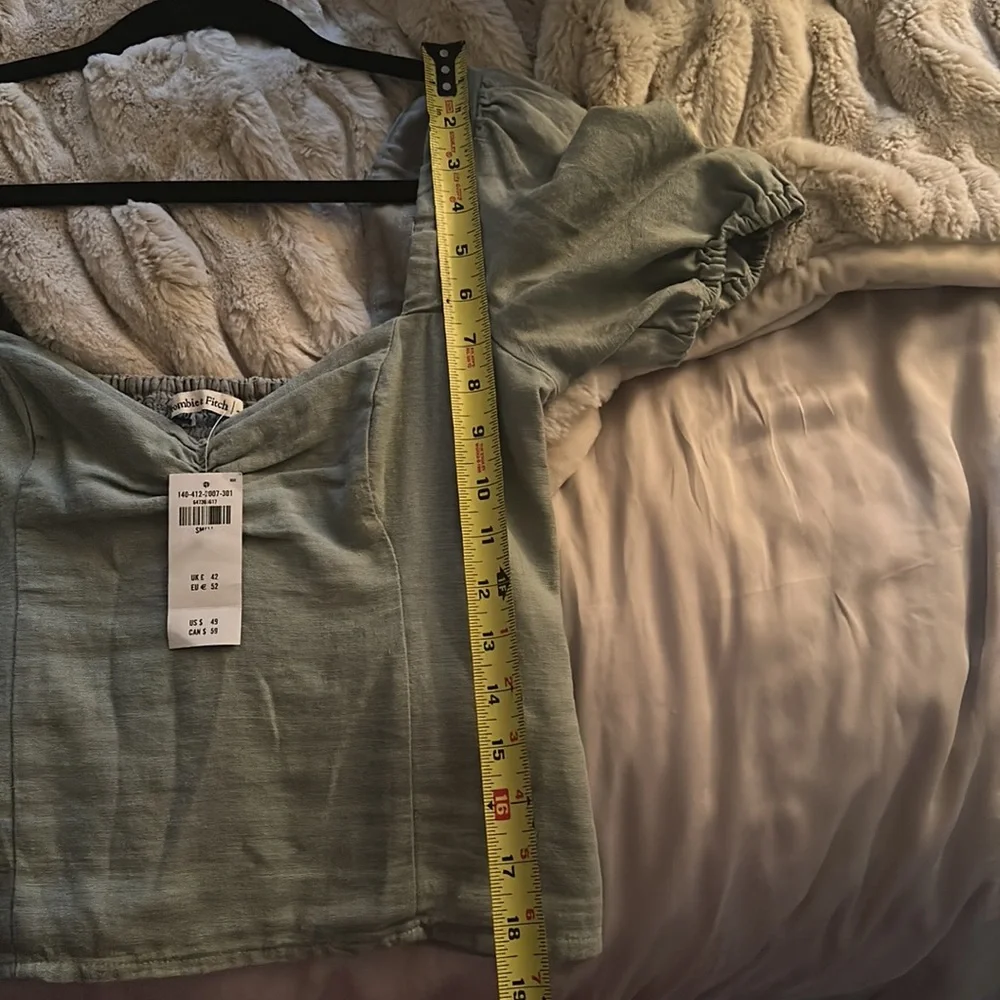 Nwt Short-Sleeve Cinched Linen-Blend Top - Picture 5 of 7